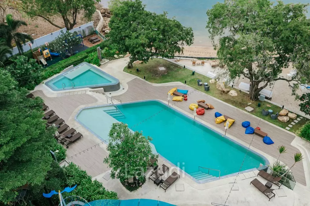 Sonrisa Condo, Sea View room