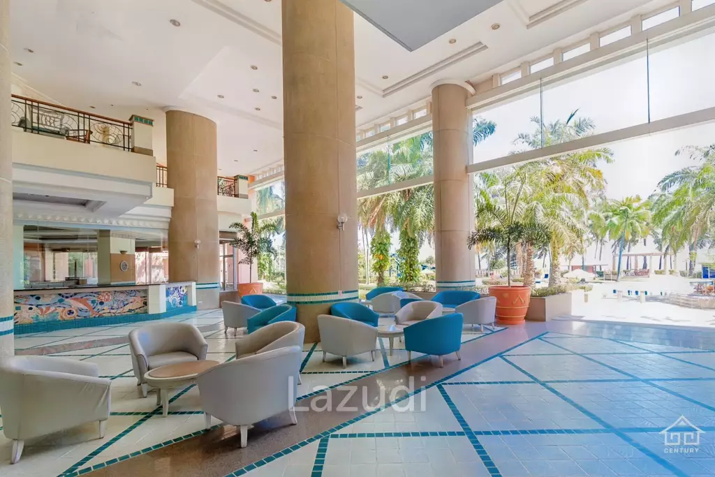 SPRINGFIELD BEACH CONDO : 2 bed beachfront condo with great views