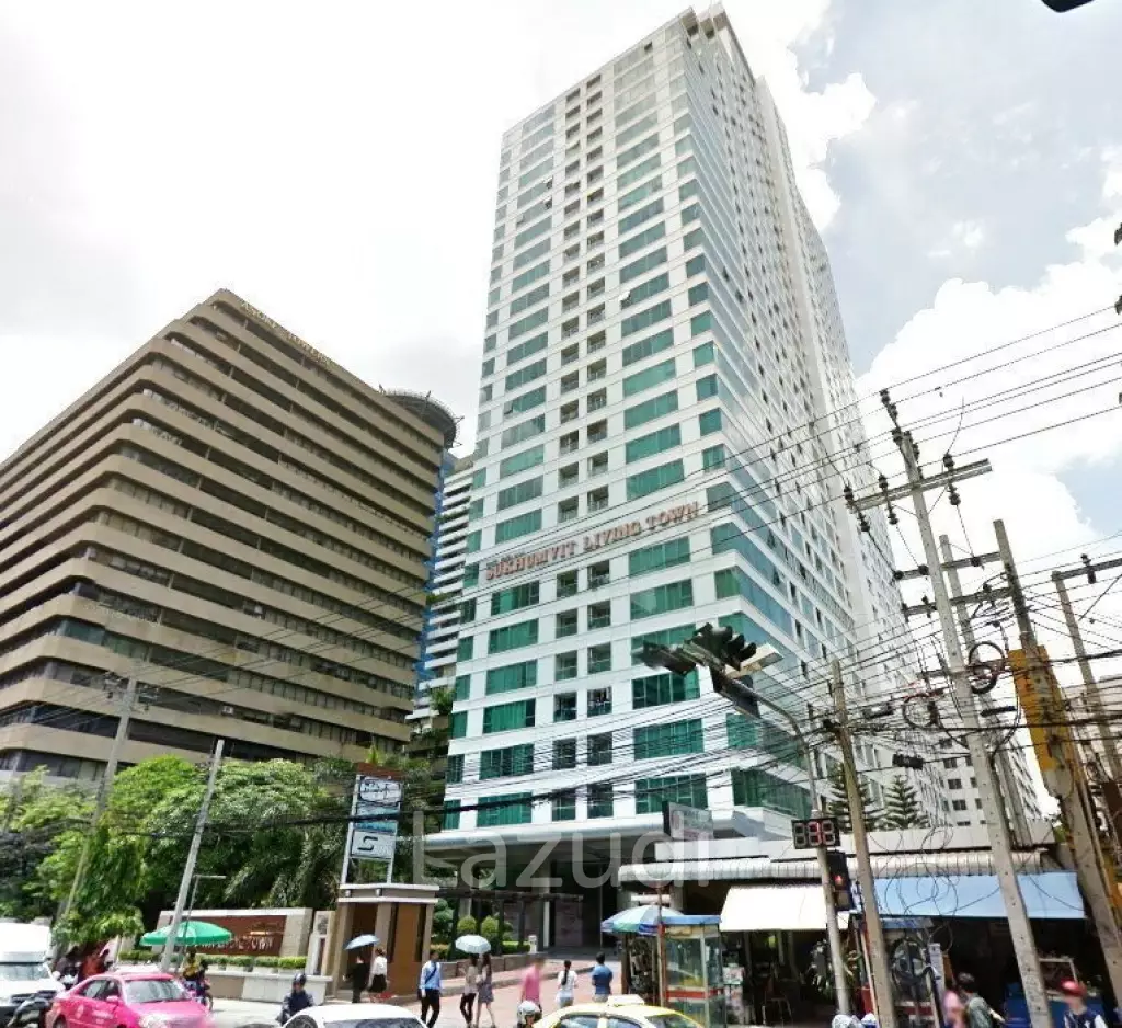 2 Bed 1 Bath 61 SQ.M Sukhumvit Living Town