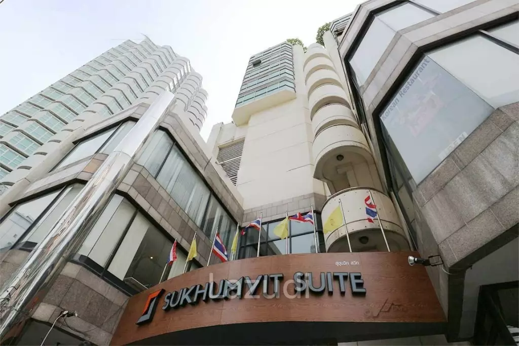 1 Bedroom 1 Bathroom 72 SQ.M Sukhumvit Suites