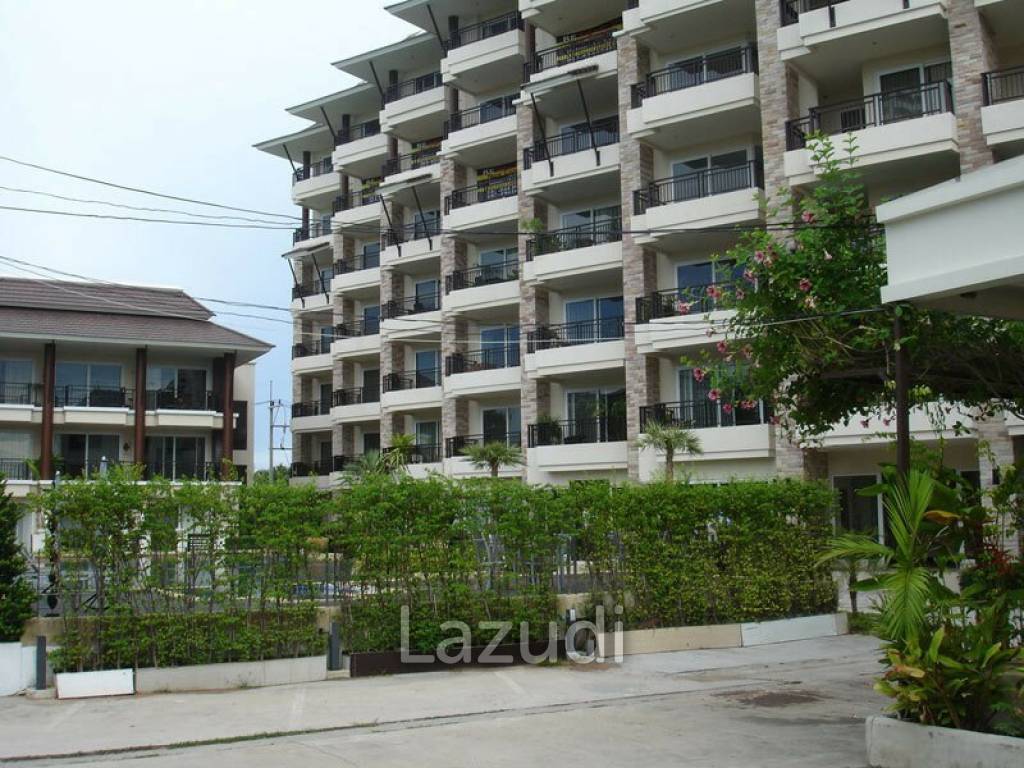 4 Beds 2 Baths 180 SQ.M. Sunrise Beach Resort and Residence