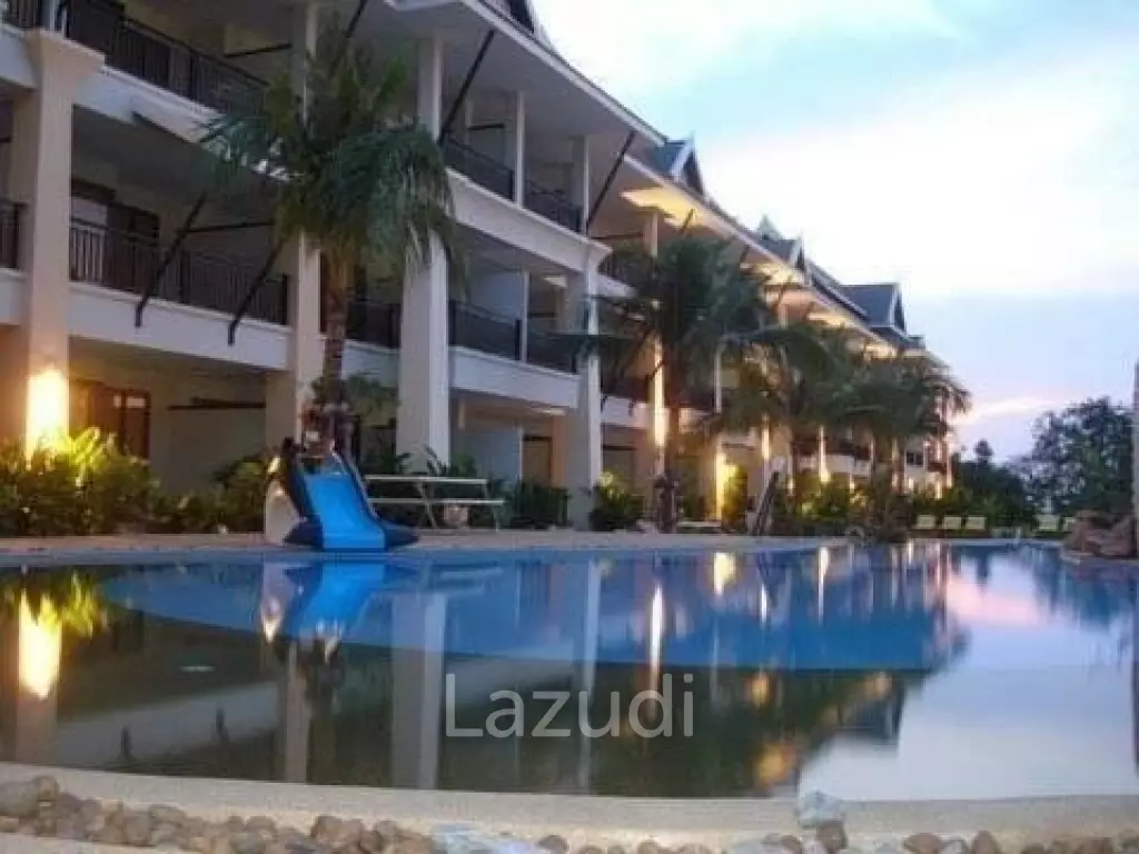 4 Beds 2 Baths 180 SQ.M. Sunrise Beach Resort and Residence