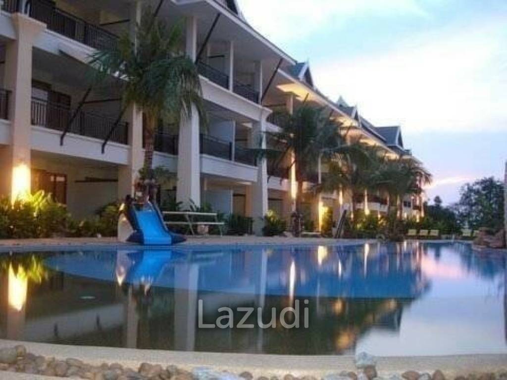 4 Beds 2 Baths 180 SQ.M. Sunrise Beach Resort and Residence