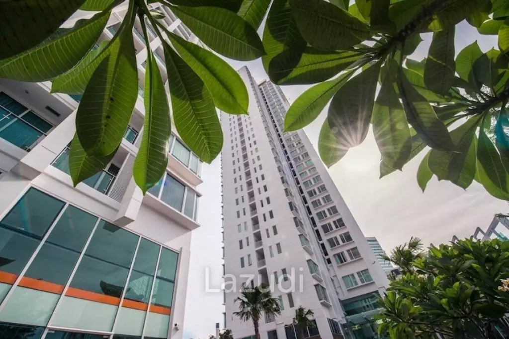 1 Bed 1 Bath 41 SQ.M T.C. Green Condominium