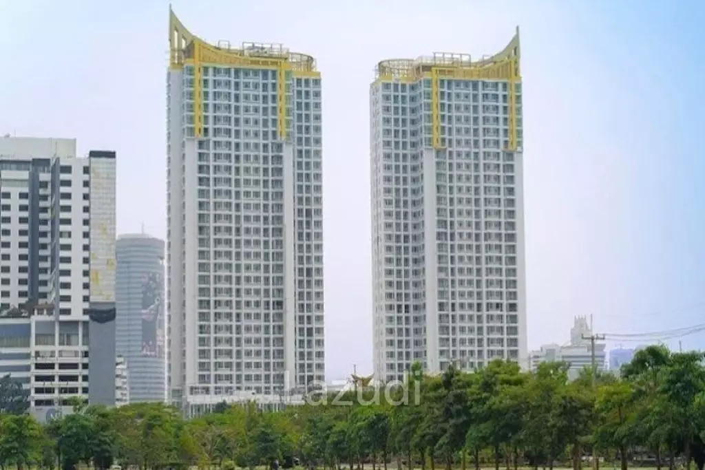 1 Bed 1 Bath 41 SQ.M T.C. Green Condominium