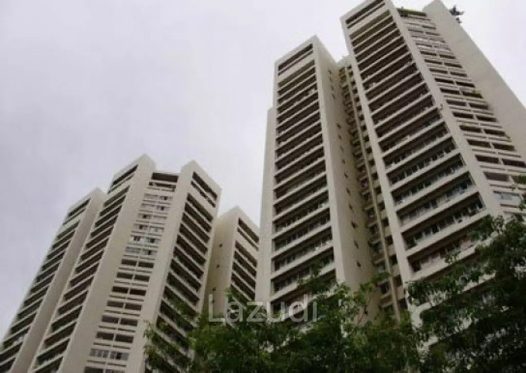 4 Bed 3 Bath 252 SQ.M Tai Ping Towers