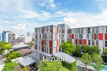 Taka Haus Ekamai 12