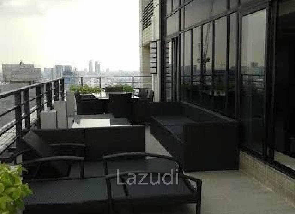 Baan Piya Sathorn