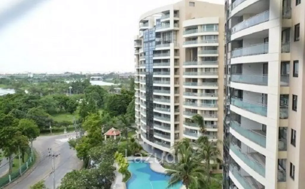 3 Bed 4 Bath 259 SQ.M Thana City Prestige