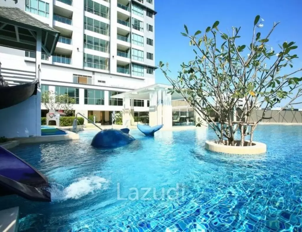 Prime 200sqm Restaurant bar with nearly 200 residents