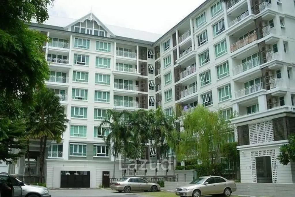 70.8 sqm 2 Bedroom Condo on 8th Floor at The Bangkok Sathorn-Taksin, Khlong San