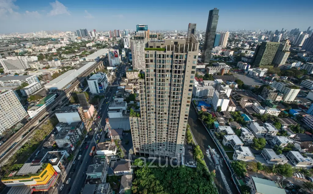 33 Sqm 1 Bed  THE BASE Phetchaburi-Thonglor