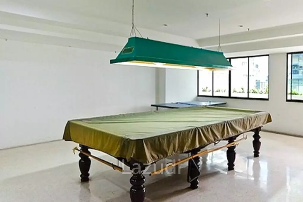 108 sqm condo Baan Prompong 2 bed on 5th floor Khlong Tan Nuea