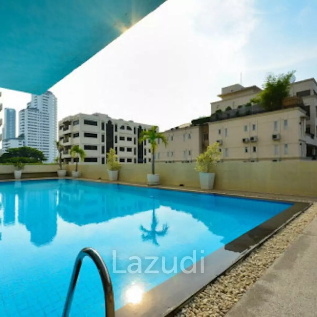 108 sqm condo Baan Prompong 2 bed on 5th floor Khlong Tan Nuea