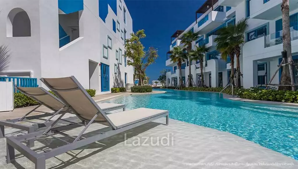 THE CREST SANTORA :  2 Bed Beachfront Pool villa