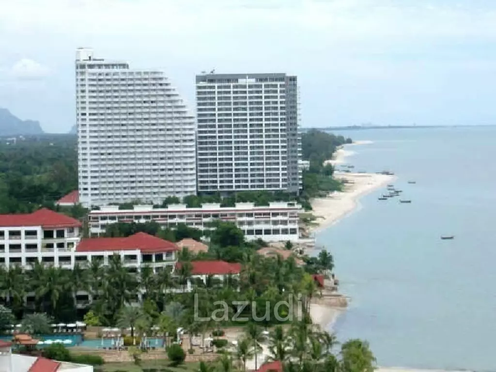 BAAN RABIANG CHAN : 4 Bed Beachfront Condo