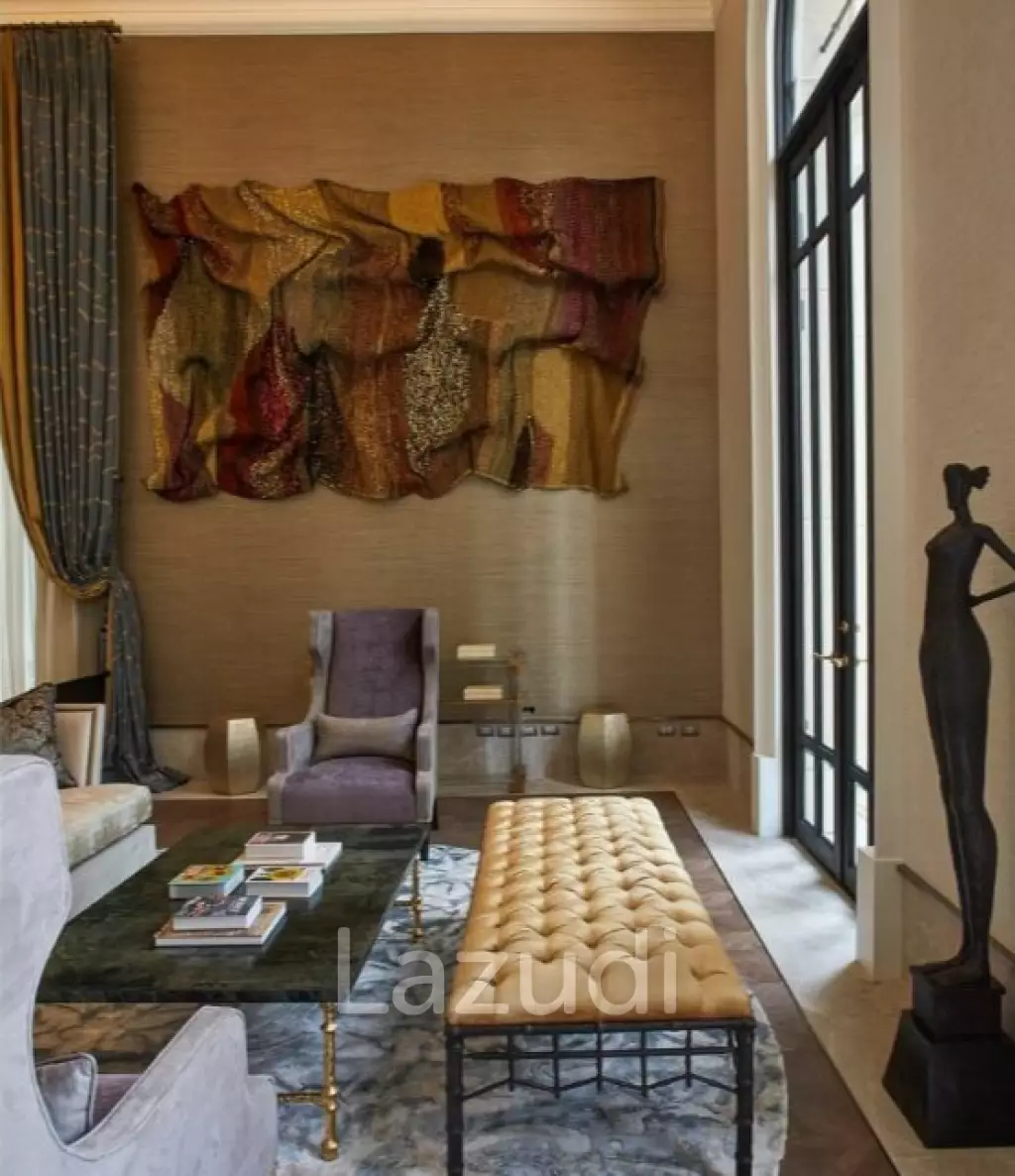 3 Bedrooms 4 Bathrooms 164 SQ.M The Diplomat 39