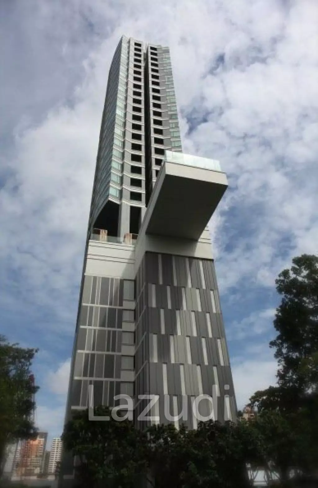 55 sqm High Floor 1 Bed Condo at 39 by Sansiri