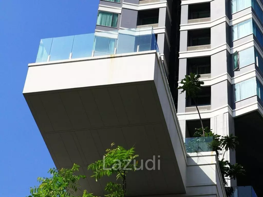 55 sqm High Floor 1 Bed Condo at 39 by Sansiri