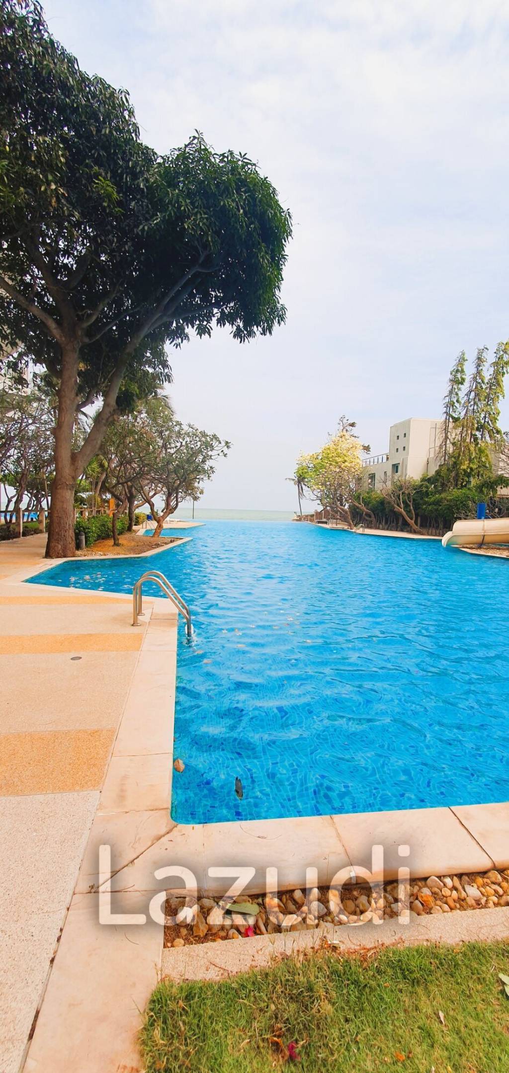 Luxury Beachfront 3 Bedroom Condo in Hua Hin
