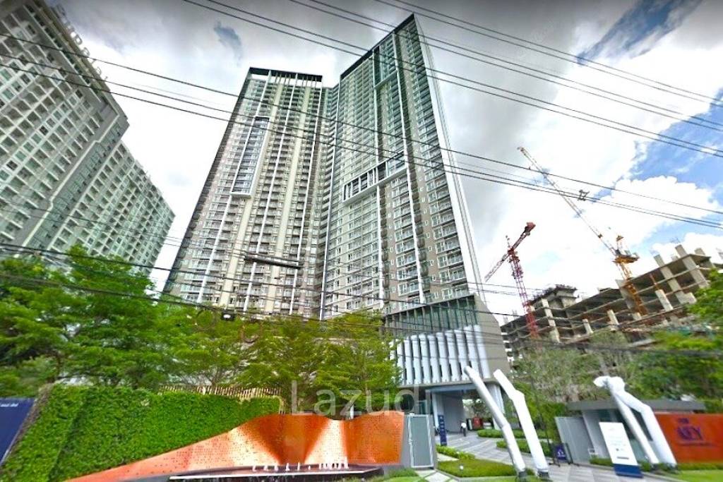 The Key Sathorn-Charoenraj
