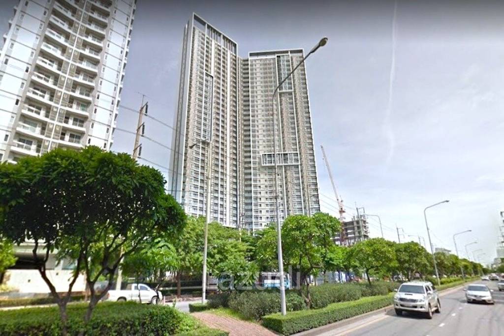 The Key Sathorn-Charoenraj
