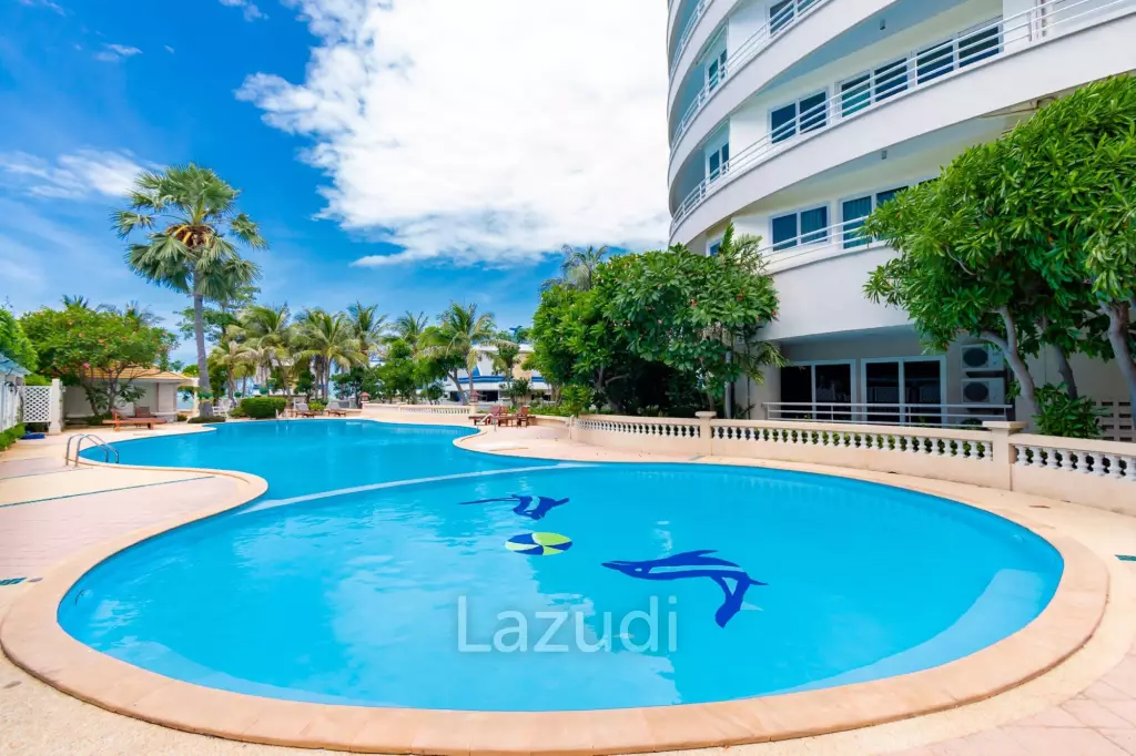 3 Bedroom Condo Sea View