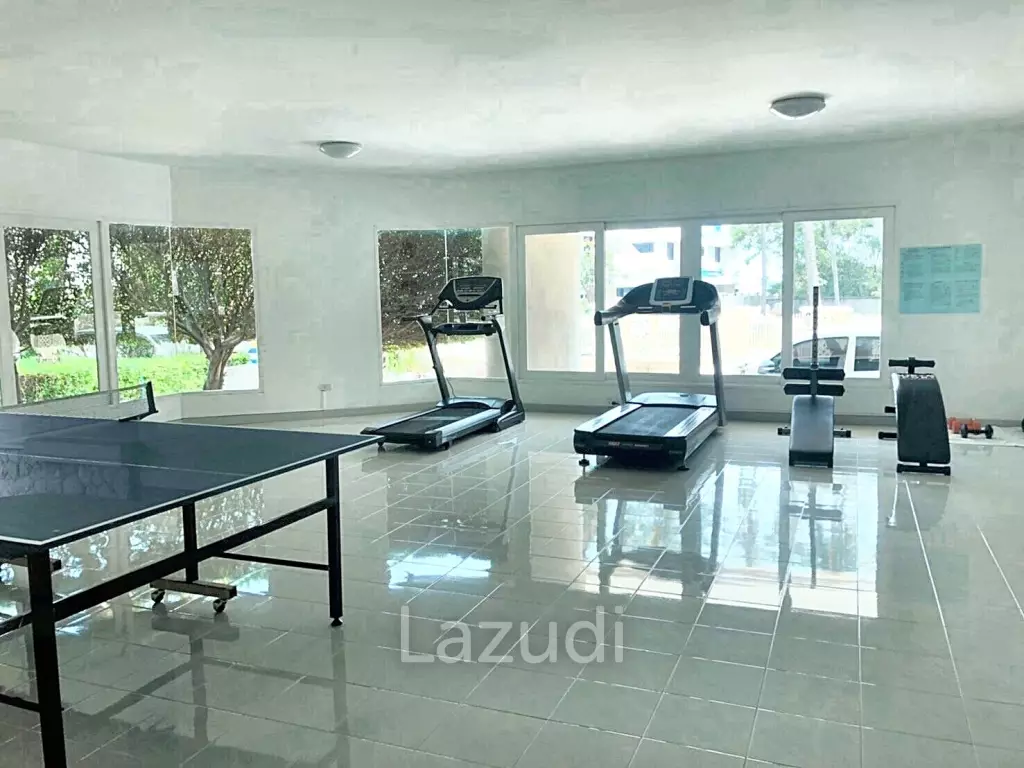 3 Bedroom Condo Sea View