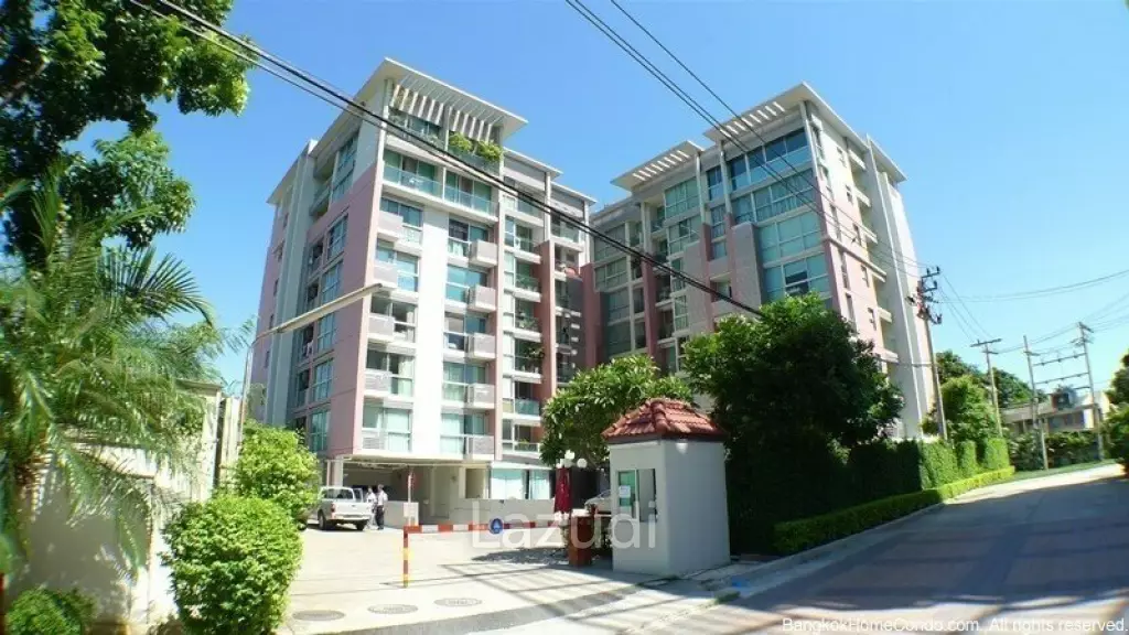 New renovated condo 1 bed 1 bath 33 SQ.M The Kris 5 Ratchada 17