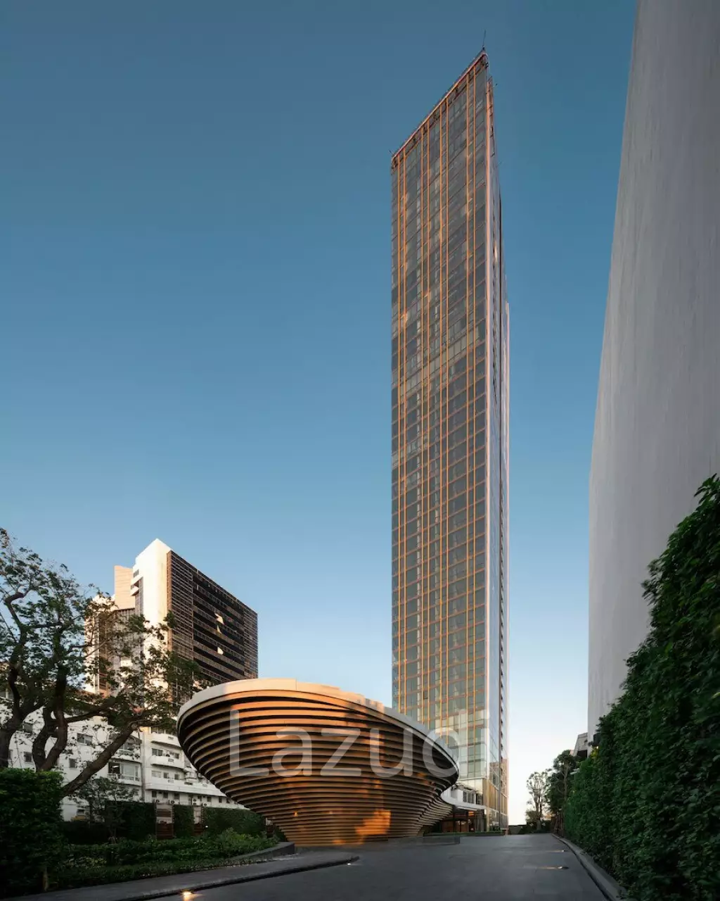 2 Bed 2 Bath 126 SQ.M The Monument Thonglo