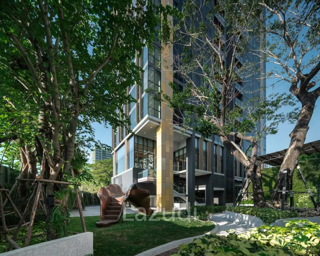 2 Bed 2 Bath 126 SQ.M The Monument Thonglo