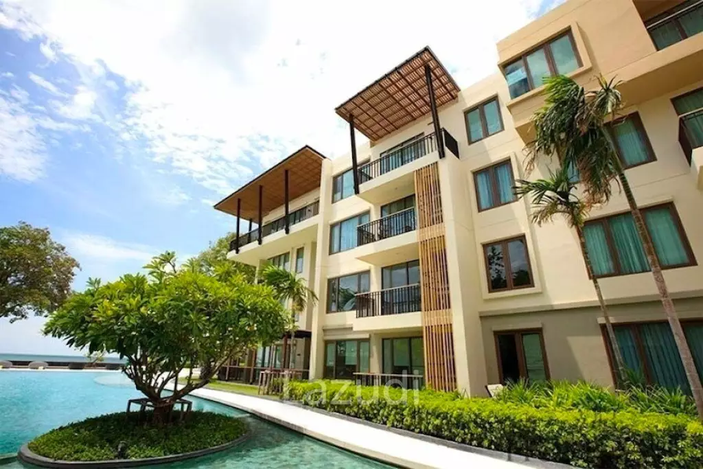 49.6 sqm modern Baan Sansuk Hua Hin beachfront
