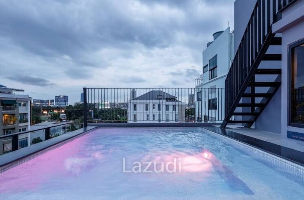 Kanika Suite
