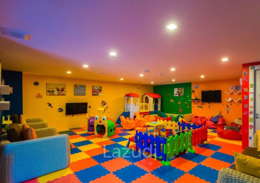 High-Floor Modern Studio at The Palm Wongamat