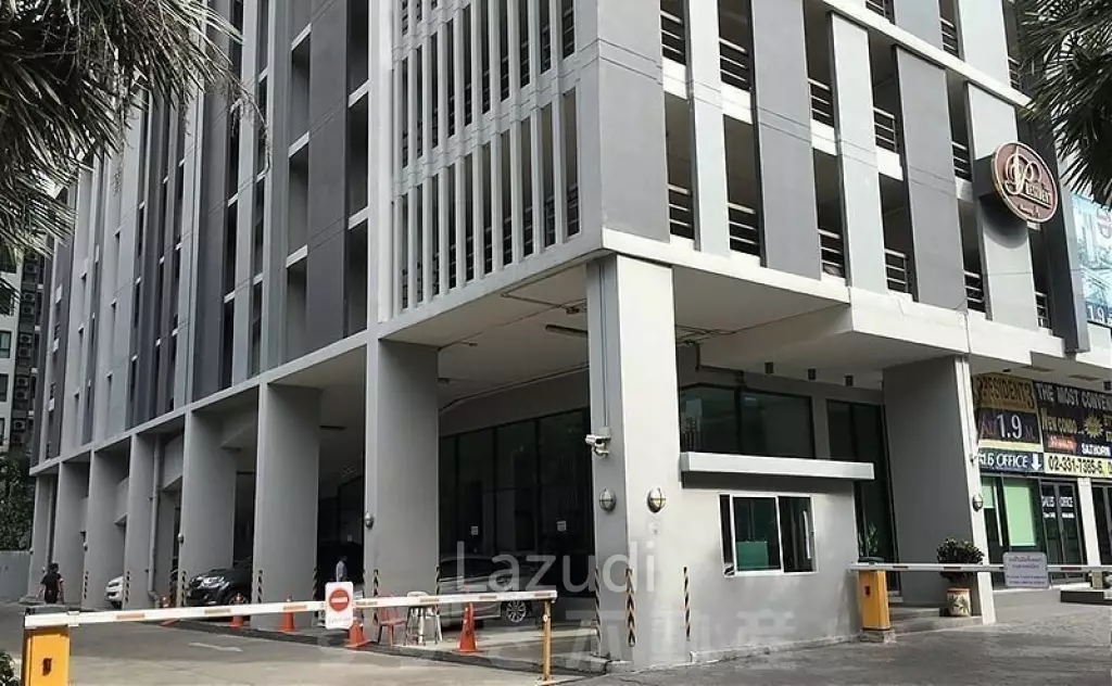1 Bed 1 Bath 40 SQ.M The President Sukhumvit