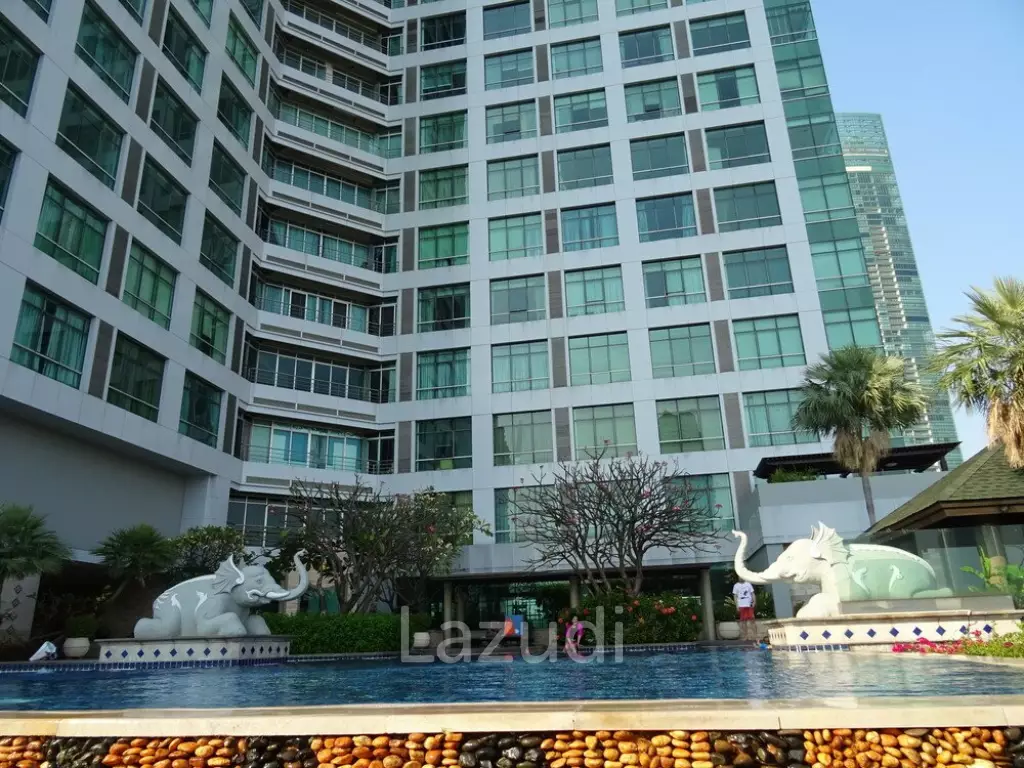 1 Bed 1 Bath  61 SQ.M Baan Sathorn Chaopraya