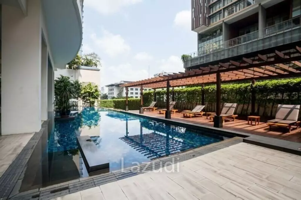 1 Bed 1 Bath 67 SQ.M The Rajdamri Condominium