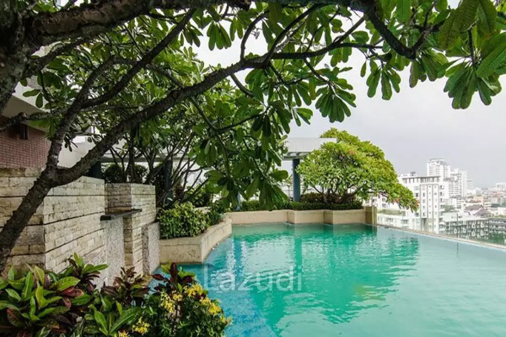 Sophisticated 2-BR in Bangkok's Baan Siri 31 Condo