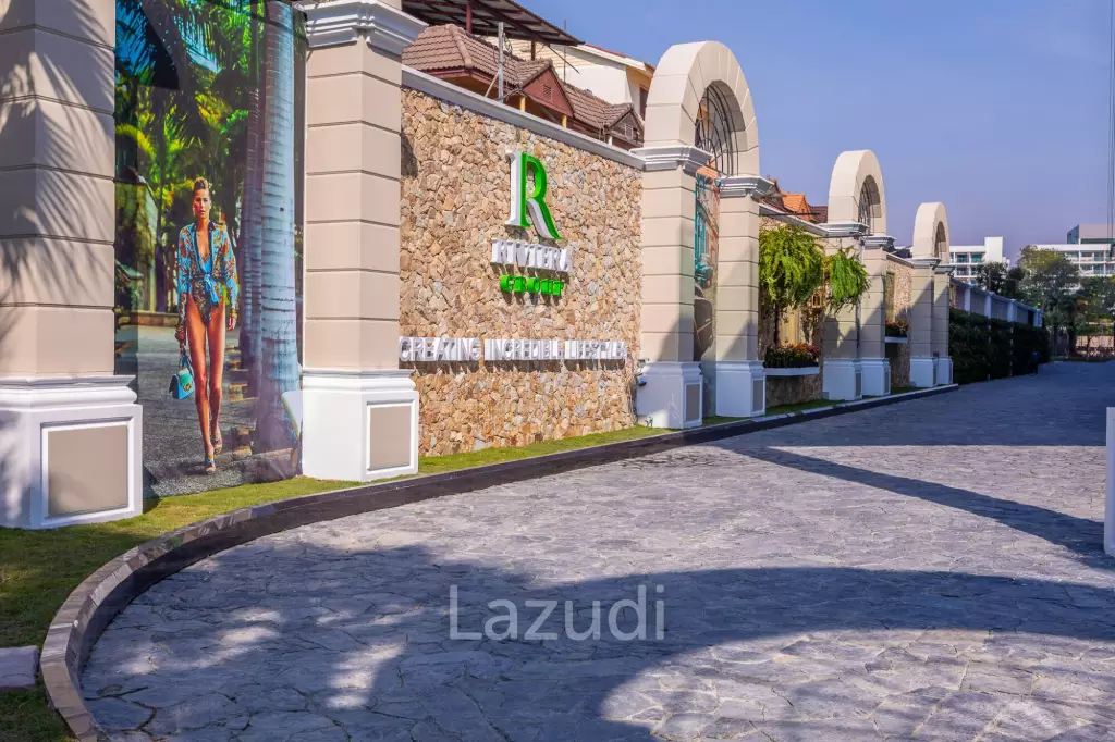 Elegant 1-Bedroom Luxury Condo at The Riviera Ocean Drive