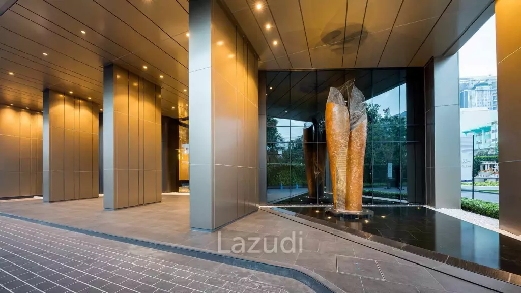 Studio 1 Bath 28.11 SQ.M. The Room Phayathai
