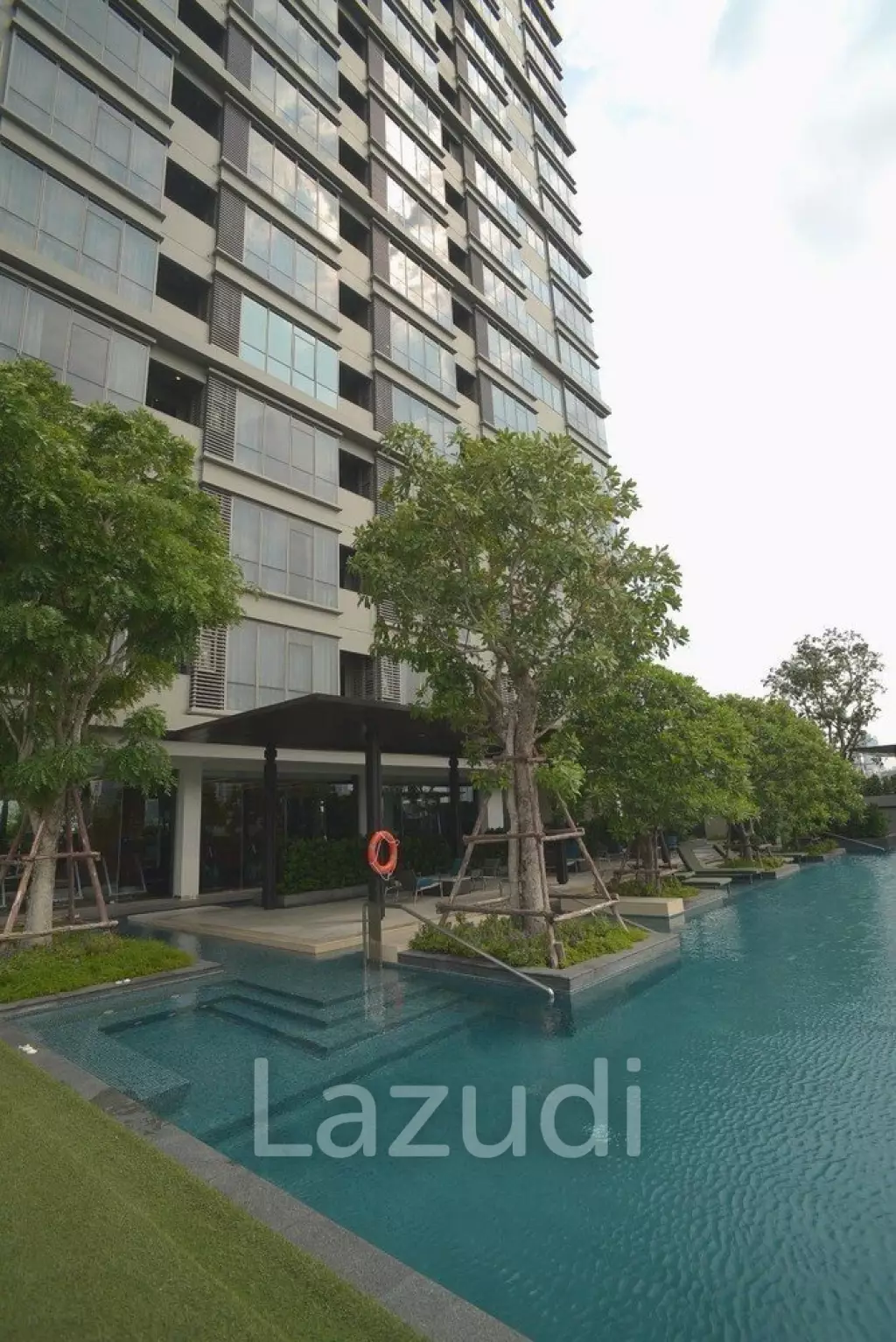 44 sqm 1 Bedroom Condo on 10th Floor at The Room Rama 4 Rong Mueang Bangkok