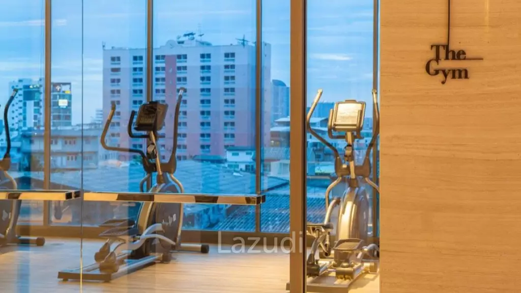 67 sqm 2 bedroom condo on 18th floor at The Room Sathorn - St.Louis, Yan Nawa Bangkok