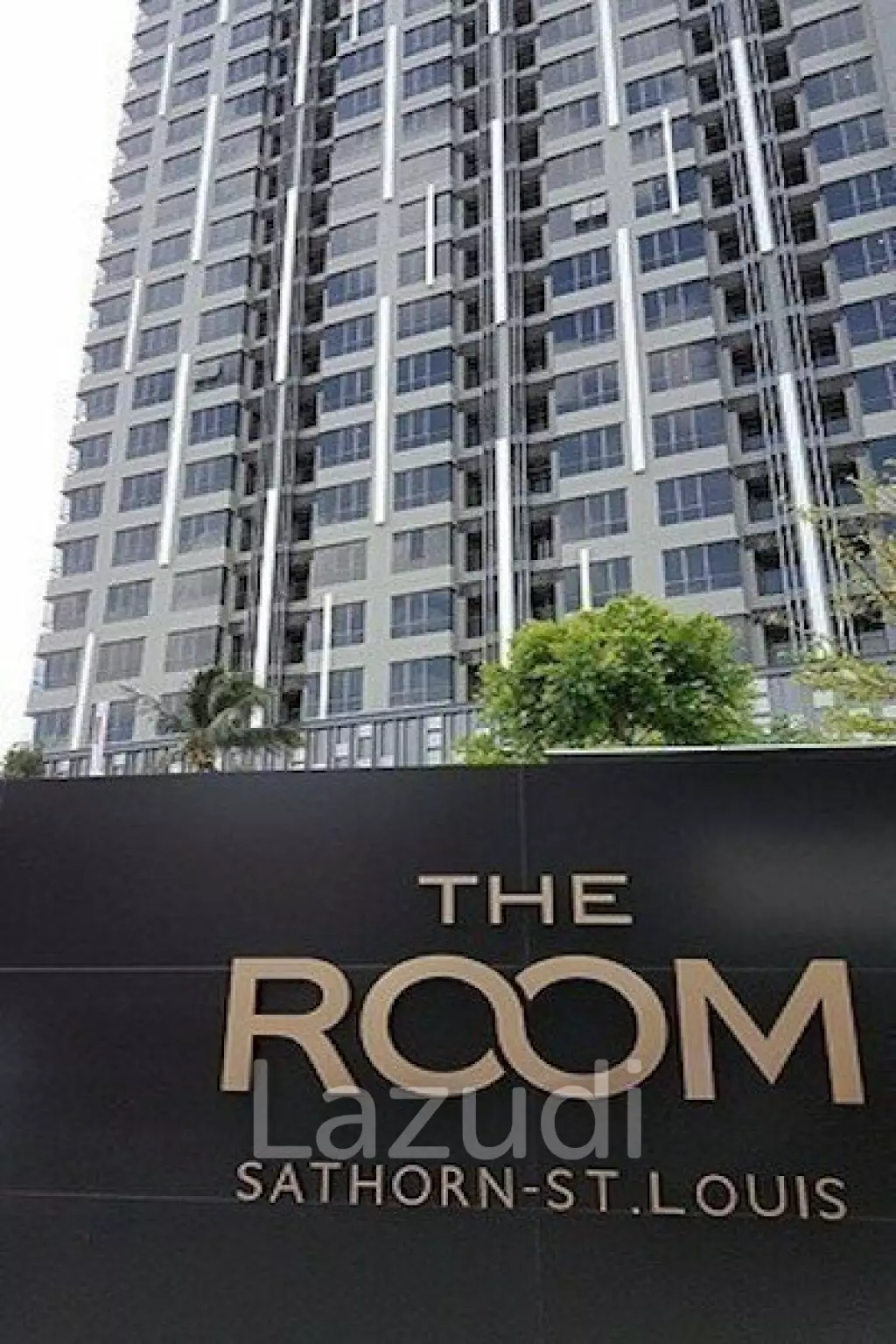 67 sqm 2 bedroom condo on 18th floor at The Room Sathorn - St.Louis, Yan Nawa Bangkok