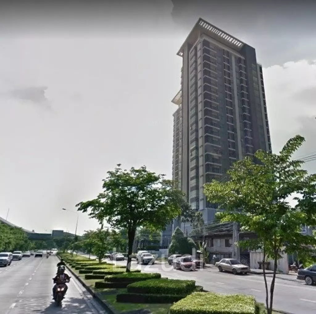 1 Bed 1 Bath 46 SQ.M The Room Sathorn-Taksin
