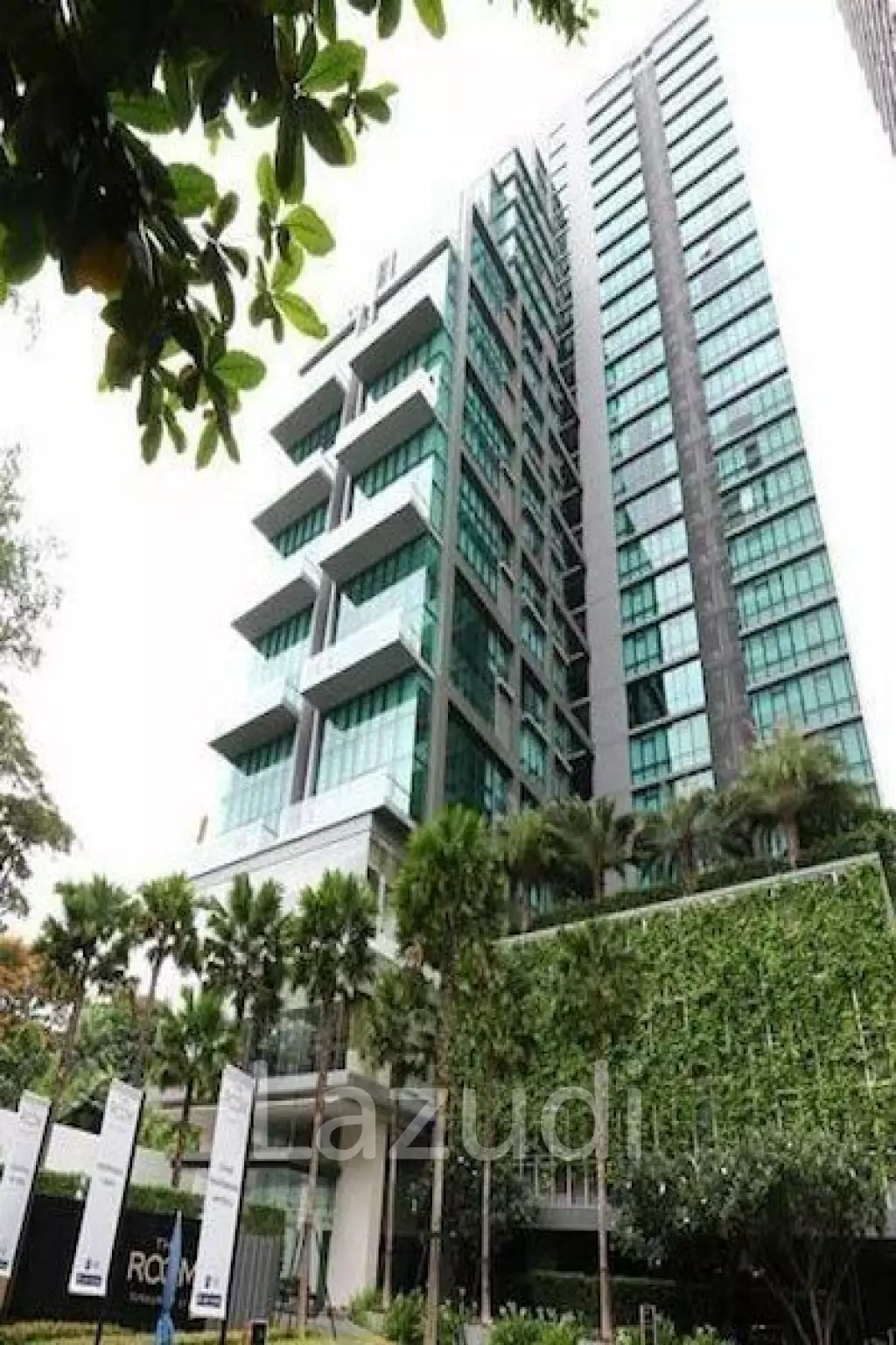 52 sqm 1 Bedroom Condo on 21st Floor at The Room Sukhumvit 21 Bangkok