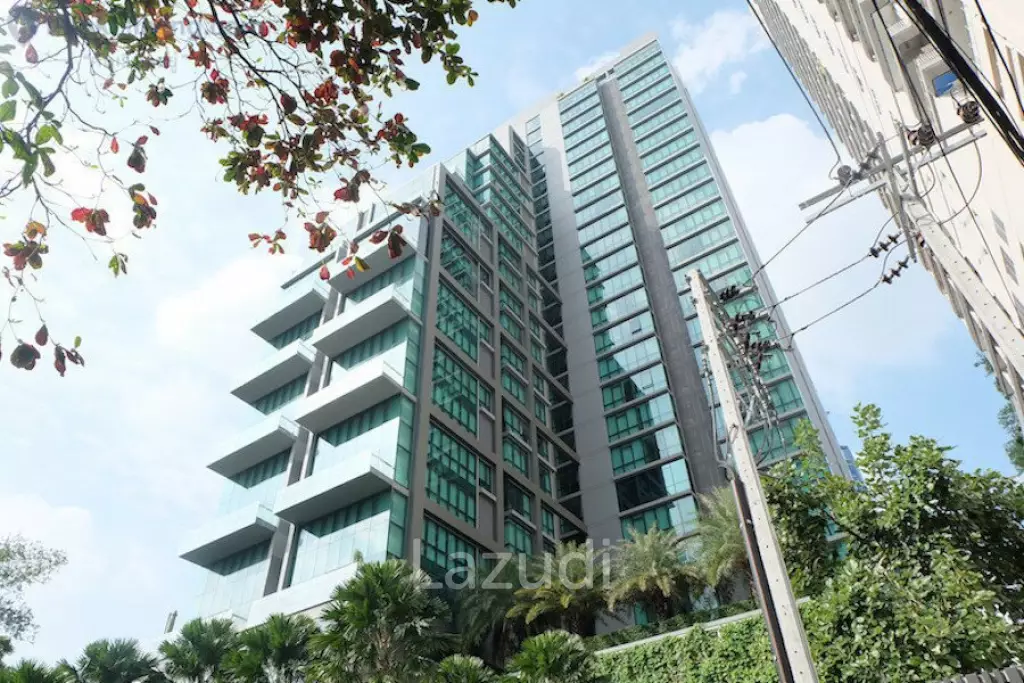 52 sqm 1 Bedroom Condo on 21st Floor at The Room Sukhumvit 21 Bangkok