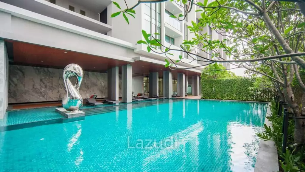 2 Bed 2 Bath 83 SQ.M The Room Sukhumvit 69