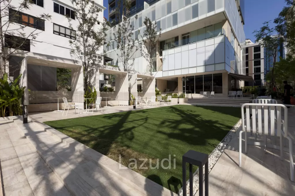 2 Bed 2 Bath 91 SQ.M The Strand Thonglor