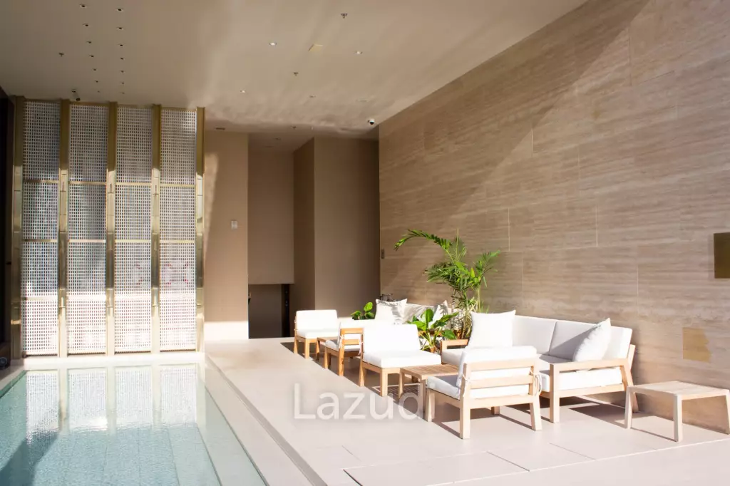 2 Bed 2 Bath 91 SQ.M The Strand Thonglor