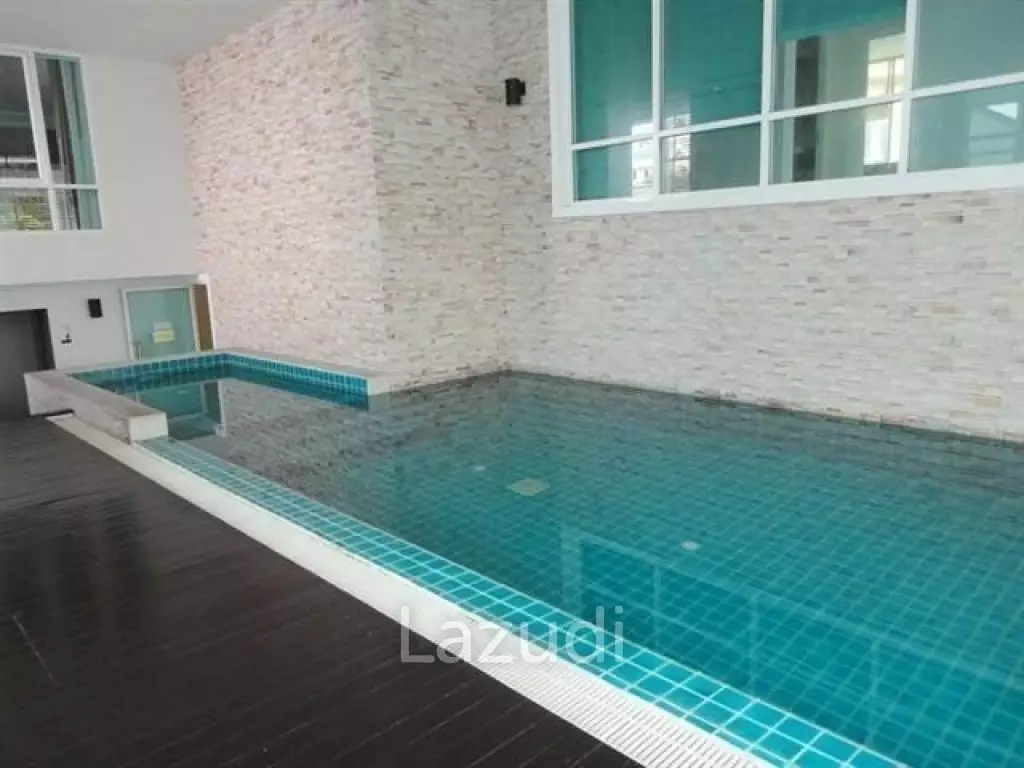 2 Bedroom 2 Bathroom 70 SQ.M The Surawong